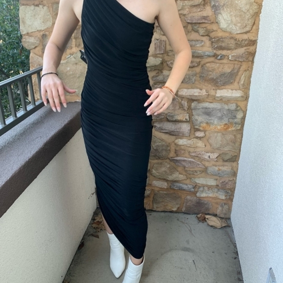 REVOLVE - Norma Kamali | Black Diana One Shoulder Asymmetrical Gown Maxi Dress - Picture 11 of 12